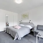瑟夫戴尔库洛酒店 Jelling