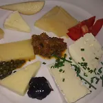 瑟夫戴尔库洛酒店 Jelling